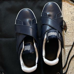 Goats blue sneakers. Size 7.5 NWT